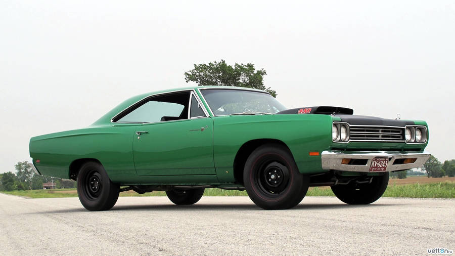 1969 Plymouth Road Runner Hardtop Green Wallpaper