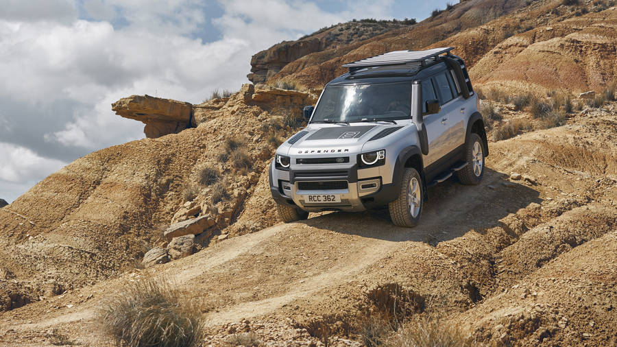 2020 Suv Land Rover Iphone Wallpaper