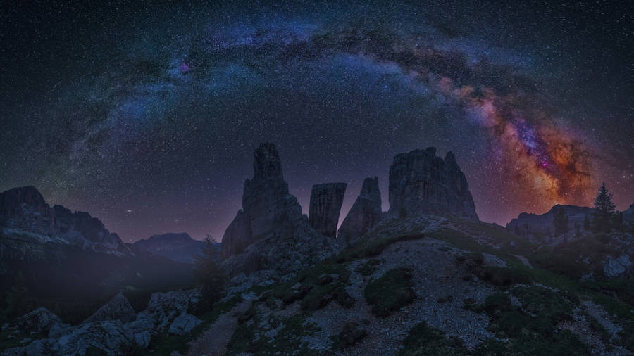 2560x1440 Nature Dolomite Milky Way Wallpaper