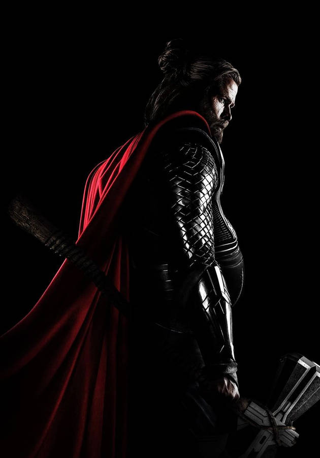 4k Avengers Thor In Shadow Wallpaper