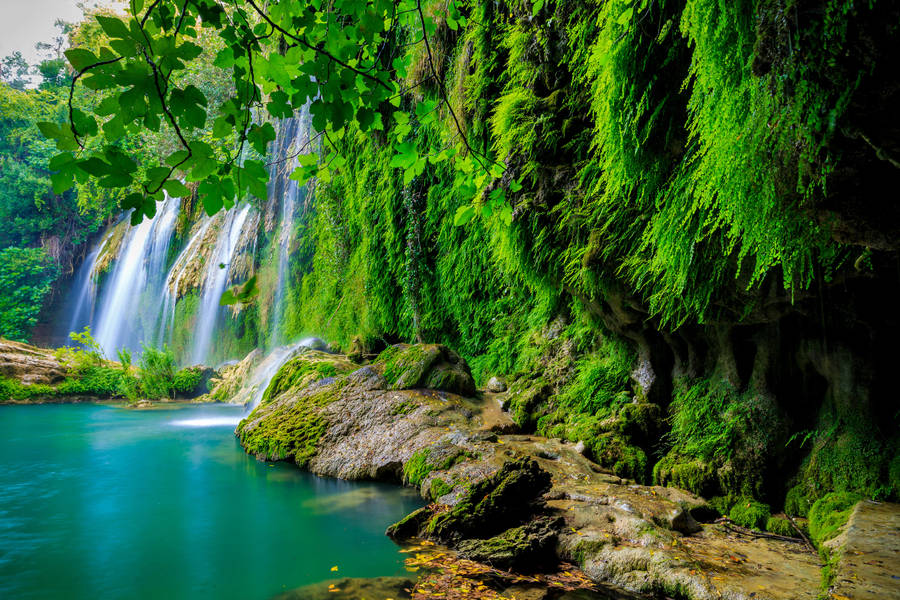 4k Green Kursunlu Waterfall Wallpaper