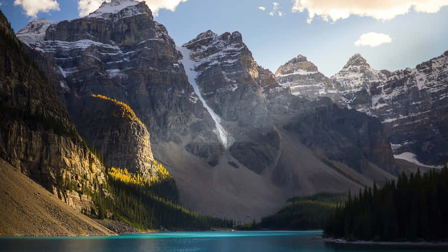 4k Mountain Moraine Lake Wallpaper