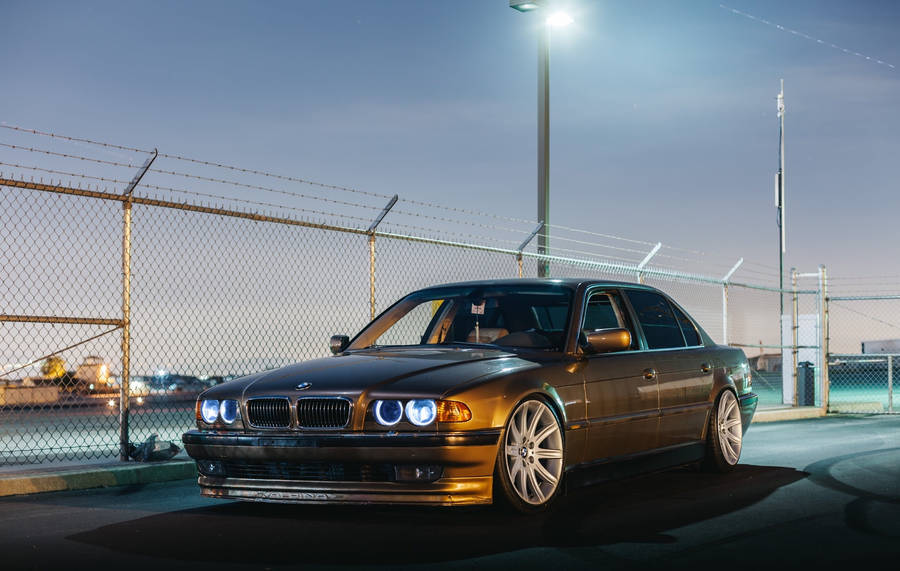 7 Series E38 Bmw Laptop Wallpaper