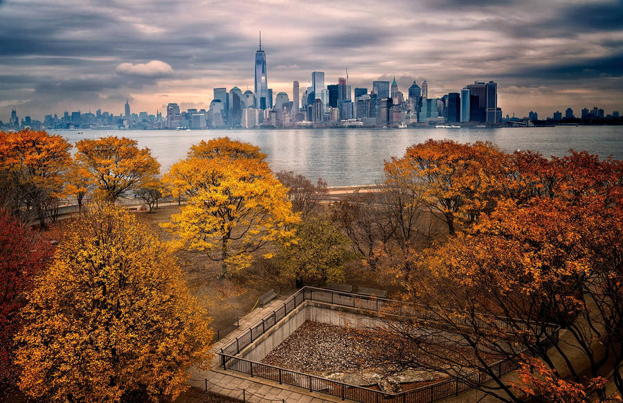 A Charming View Of The New York City Skyline Wallpaper