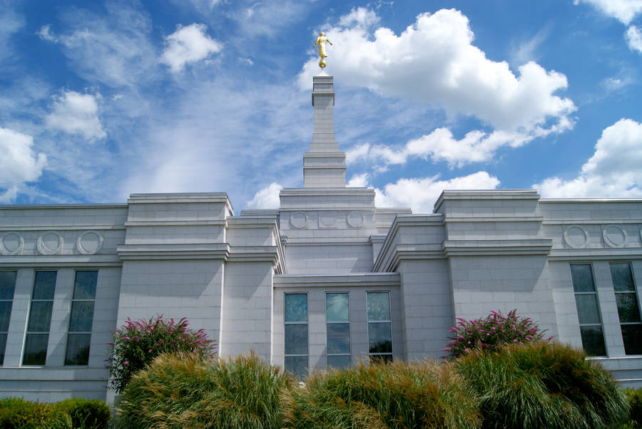 A Closer Look At Palmyra New York Temple Wallpaper