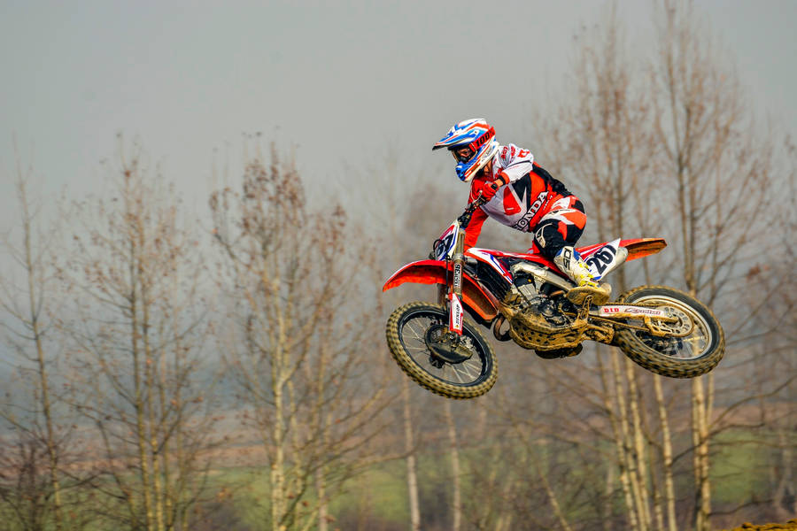 A Fox Dirt Bike Gearing Up For Excitement Wallpaper