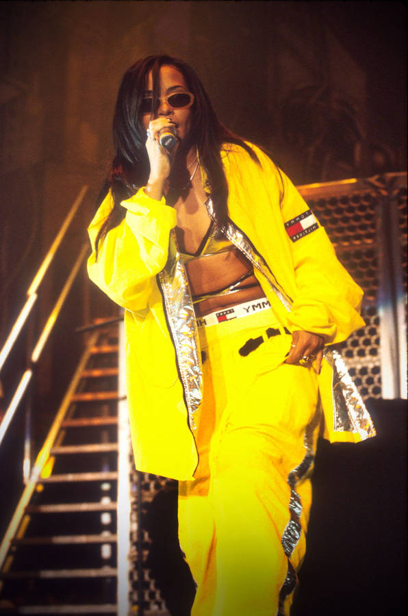 Aaliyah Yellow Wallpaper