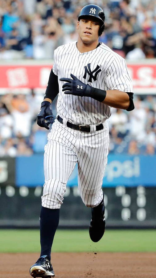 Aaron Judge Full Body Wallpaper