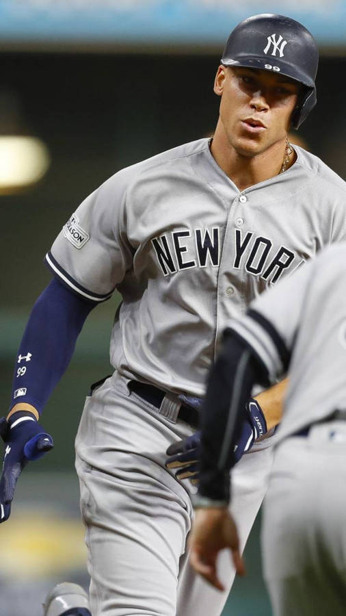 Aaron Judge Run Wallpaper