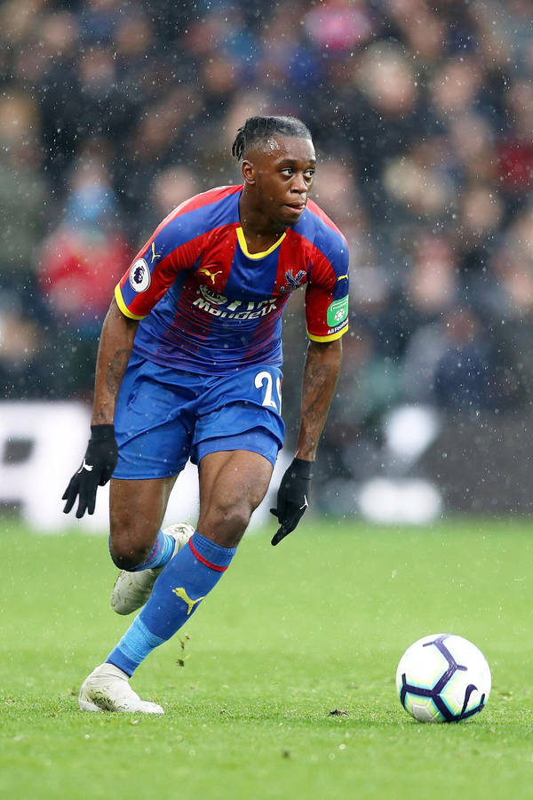 Aaron Wan-bissaka Ready Strike Wallpaper