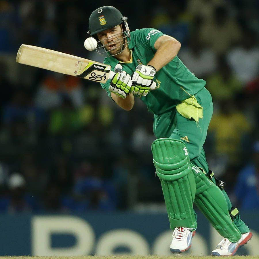 Ab De Villiers Bending To Bat Wallpaper