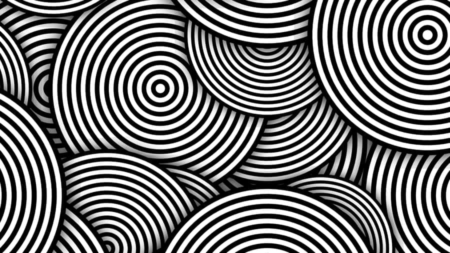 Abstract Black And White Concentric Circles Pattern Wallpaper