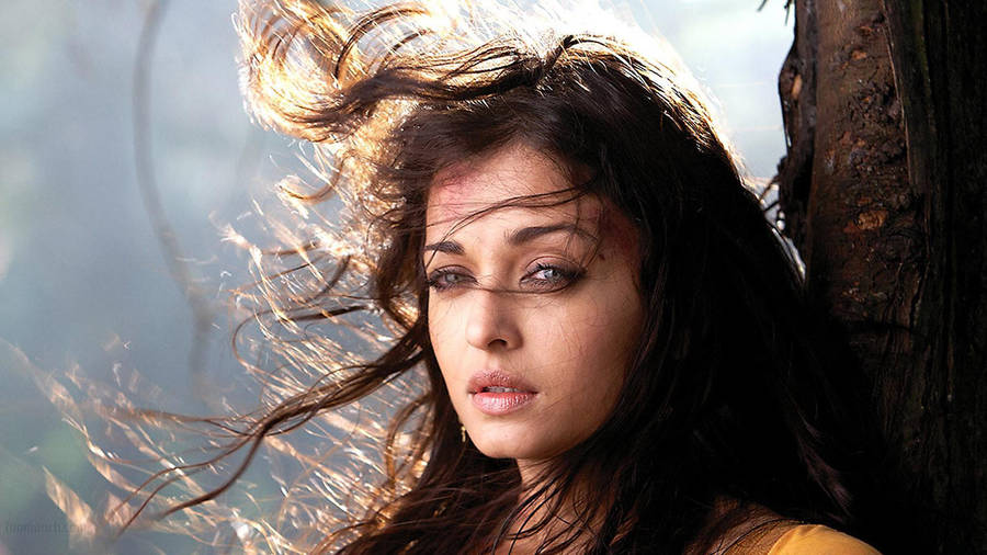 Actress Aishwarya Rai Wallpaper