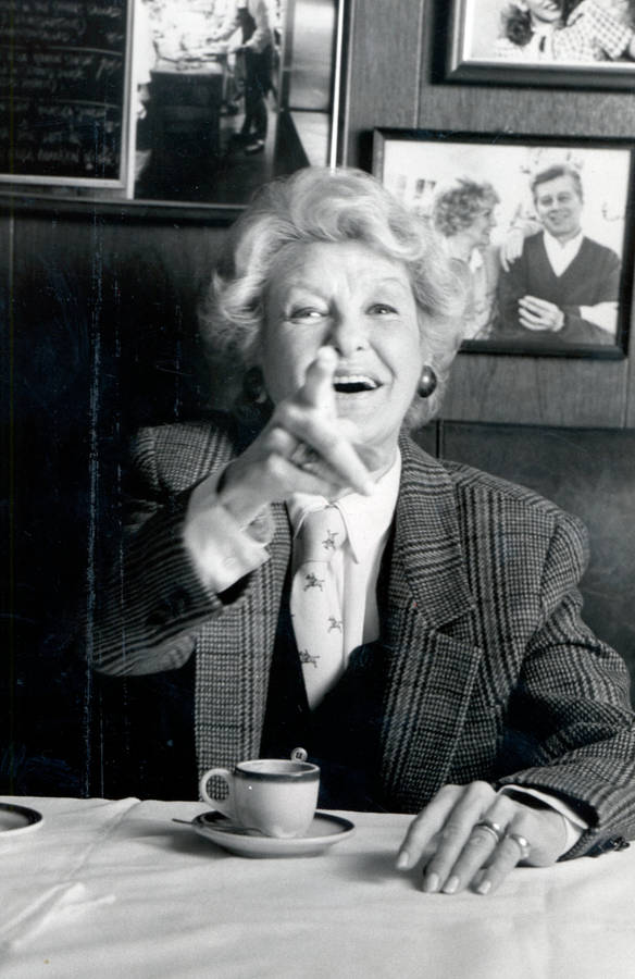 Actress Elaine Stritch Happy Tea Time Wallpaper