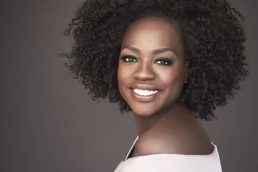 Actress Viola Davis Professional Photoshoot Wallpaper