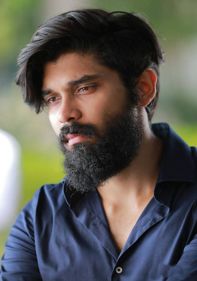 Adithya Varma Dhruv Vikram Tearing Up Wallpaper