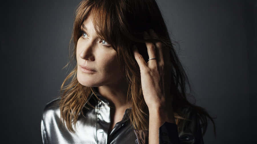 Admirable Elegance Of Carla Bruni Wallpaper