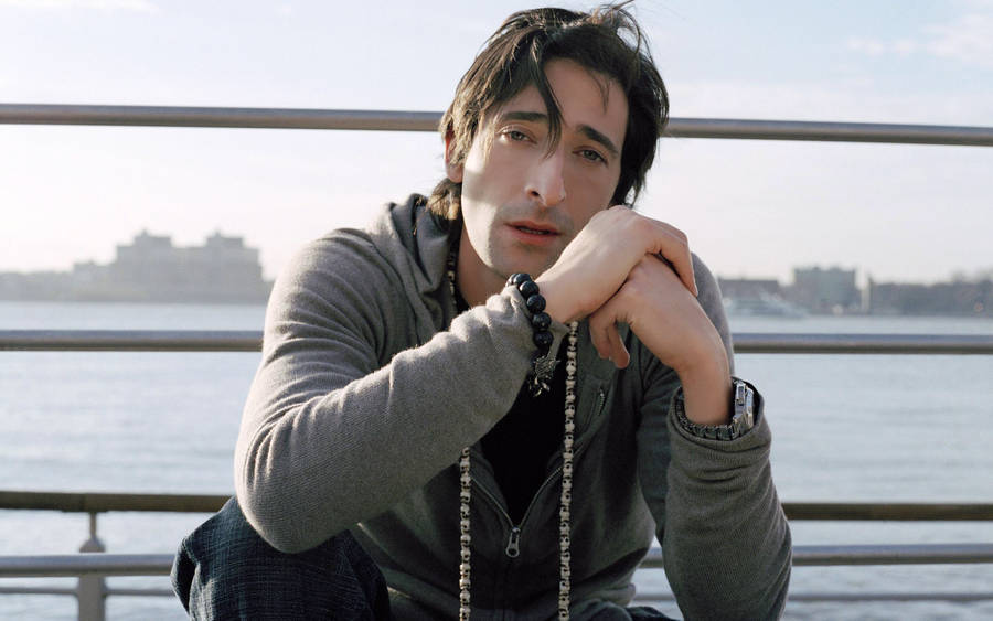 Adrien Brody Outdoors Wallpaper