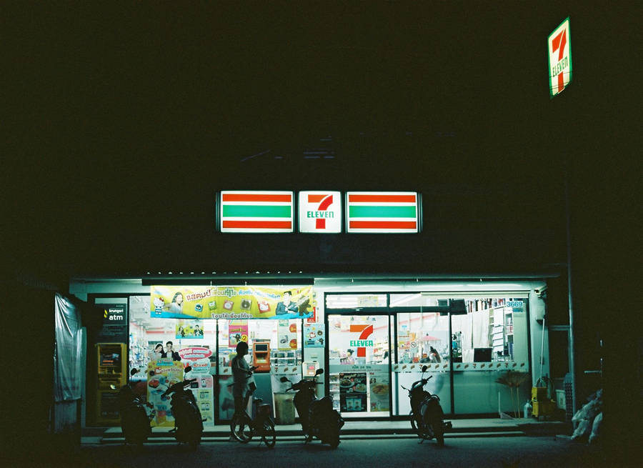 Aesthetic 7 Eleven Store Wallpaper