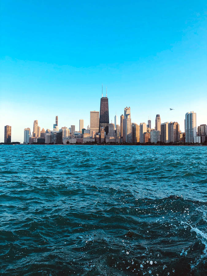 Aesthetic Blue Sea Chicago Skyline Wallpaper