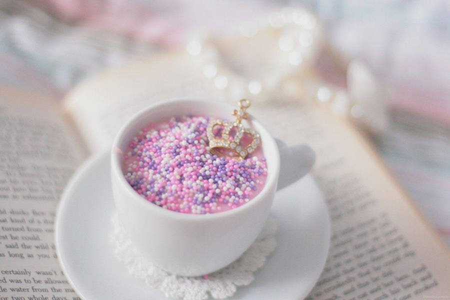 Aesthetic Crown Candy Sprinkles Wallpaper