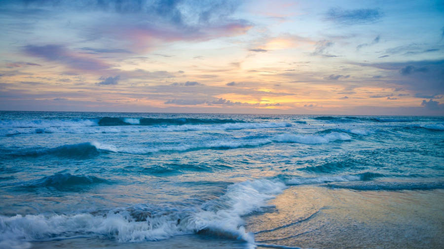 Aesthetic Ocean Sunset Wallpaper