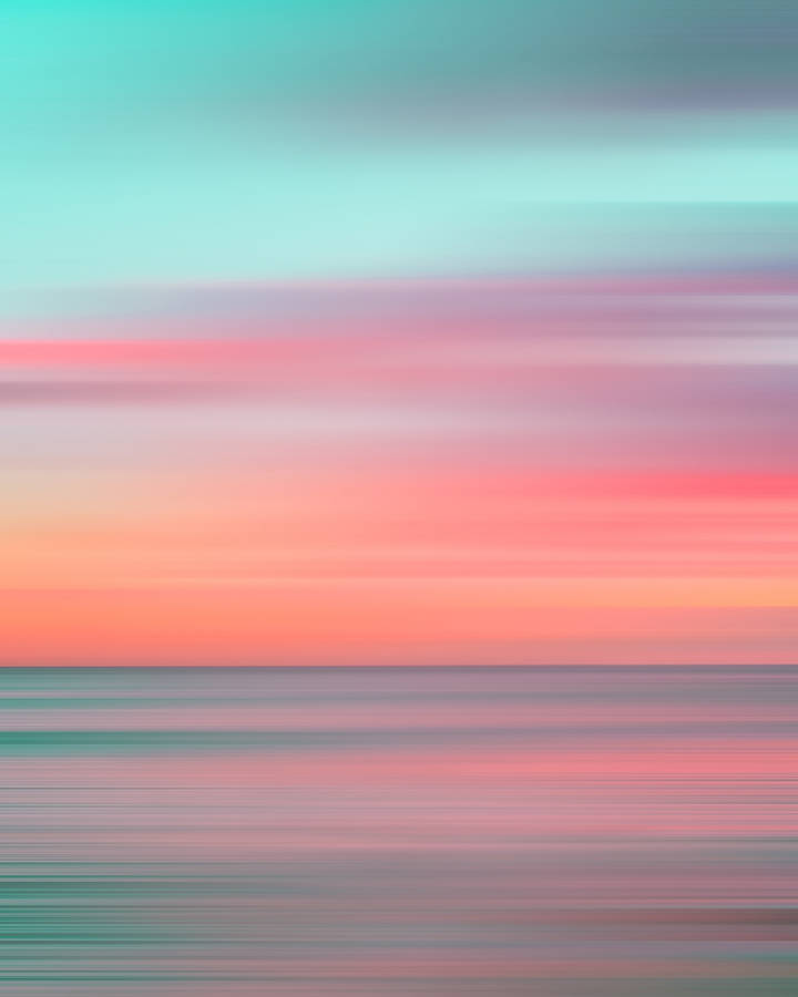 Aesthetic Sky In Streaks Wallpaper