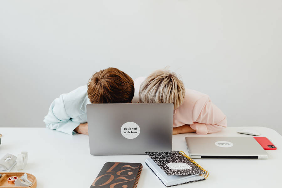 Aesthetic Tumblr Laptop Kids Sharing Wallpaper