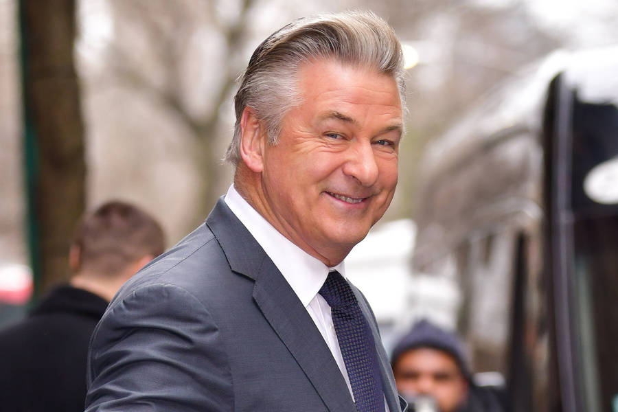 Alec Baldwin Candid Image Wallpaper