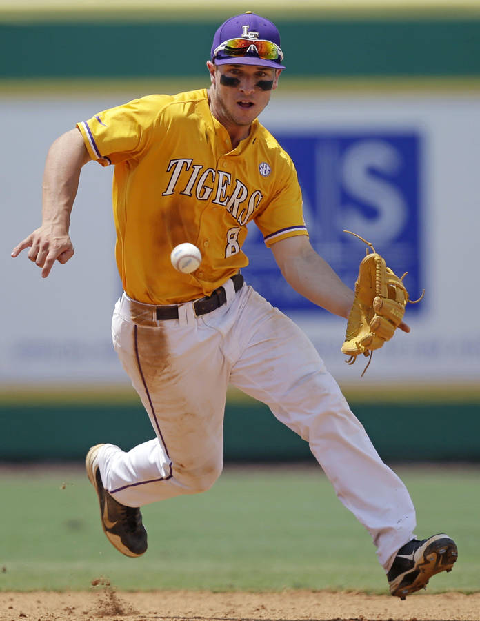 Alex Bregman Running Towards Baseball Tigers Uniform Wallpaper