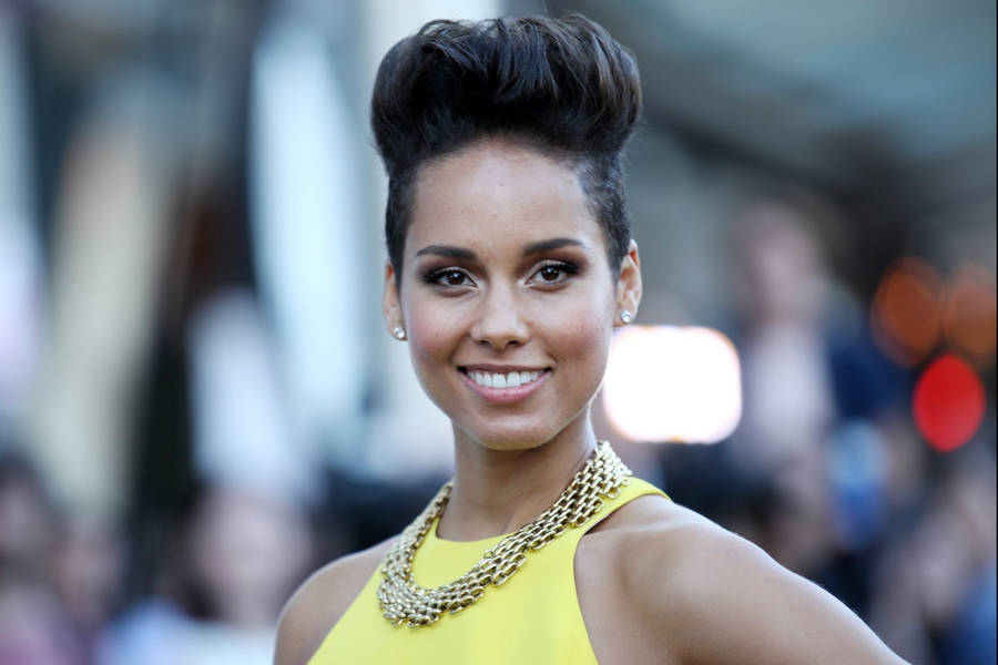 Alicia Keys Fauxhawk Hair Wallpaper