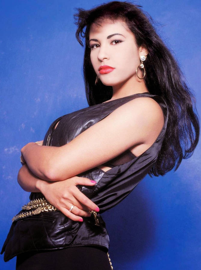 Alluring Selena Quintanilla Wallpaper