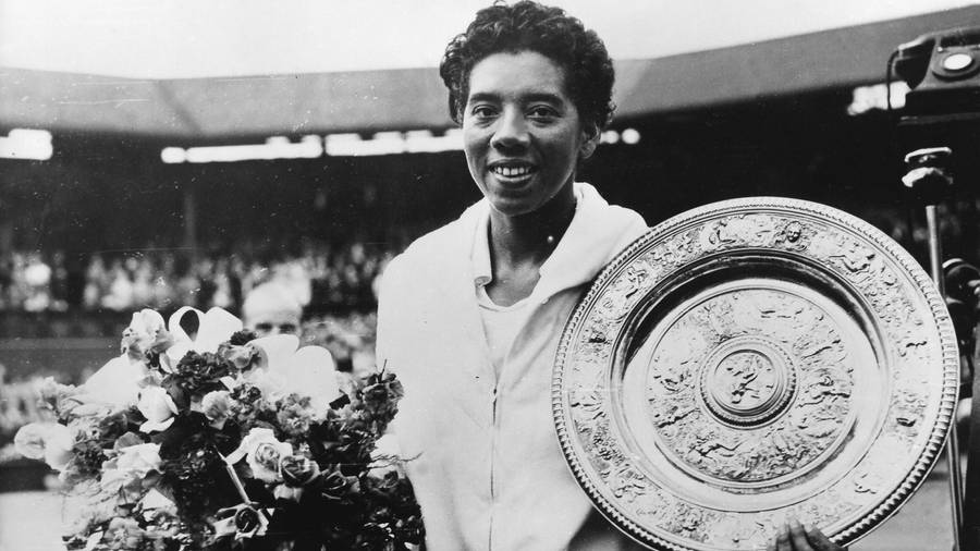 Althea Gibson - Trailblazer In Tennis Wallpaper