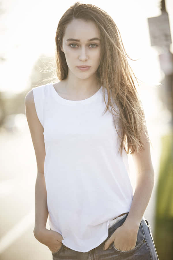 Alycia Debnam Carey Casual Portrait Wallpaper