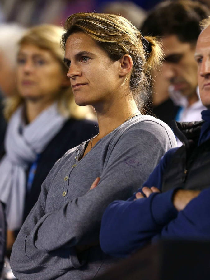 Amélie Mauresmo Arms Crossed Wallpaper