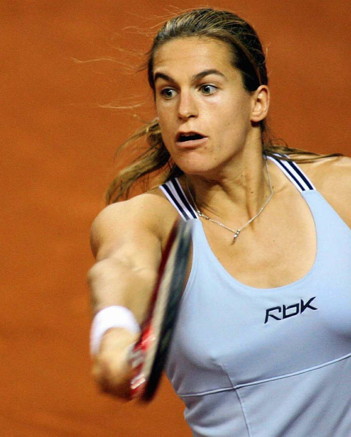 Amélie Mauresmo Blocking Wallpaper