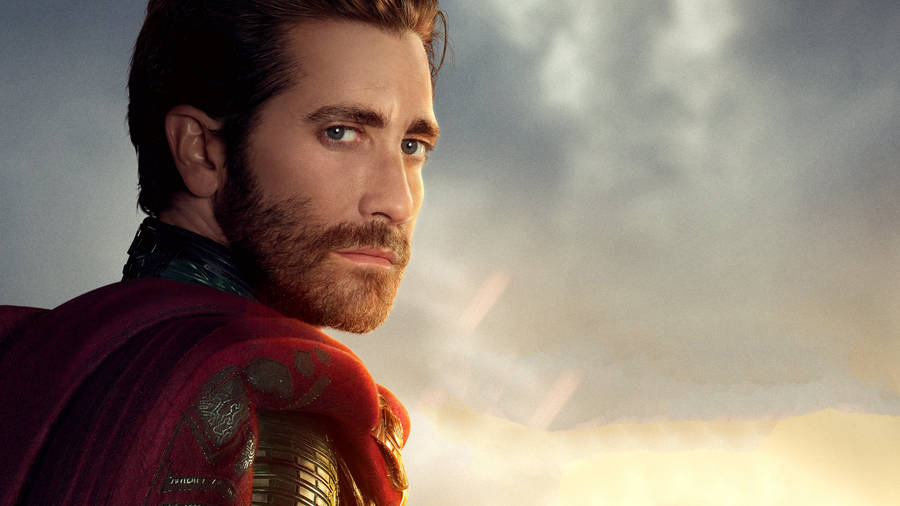 American Actor Gyllenhaal As Mysterio Wallpaper