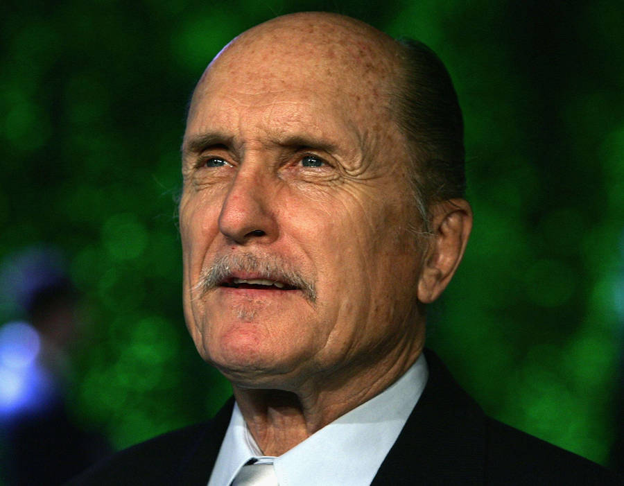 American Actor Robert Duvall At Vanity Fair Oscar Party Wallpaper