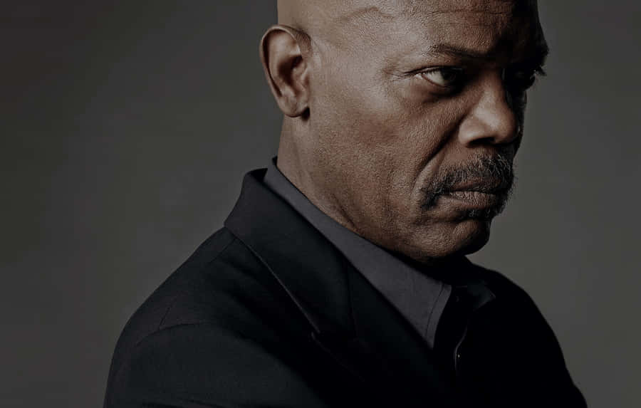 American Actor Samuel L. Jackson Side Profile Wallpaper