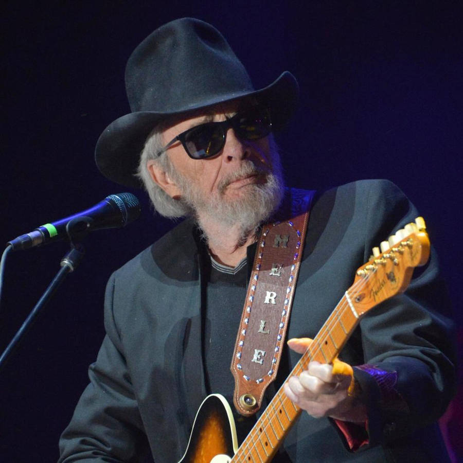 American Guitarist Merle Haggard Wallpaper