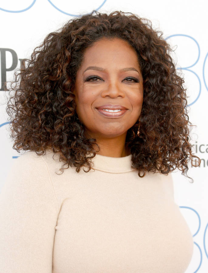 American Host Oprah Winfrey Wallpaper