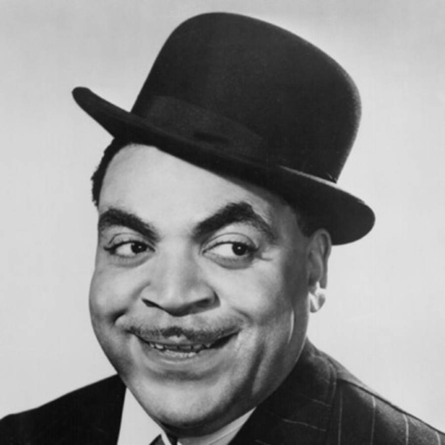 American Jazz Pianist Fats Waller Headshot Wallpaper