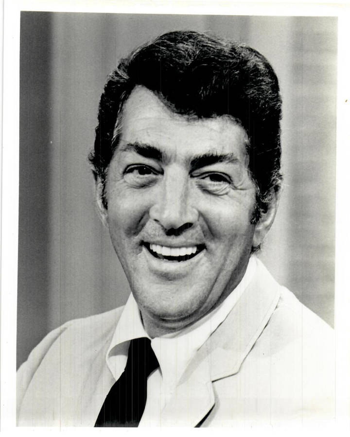 American Singer Dean Martin Greyscale Photograph Wallpaper