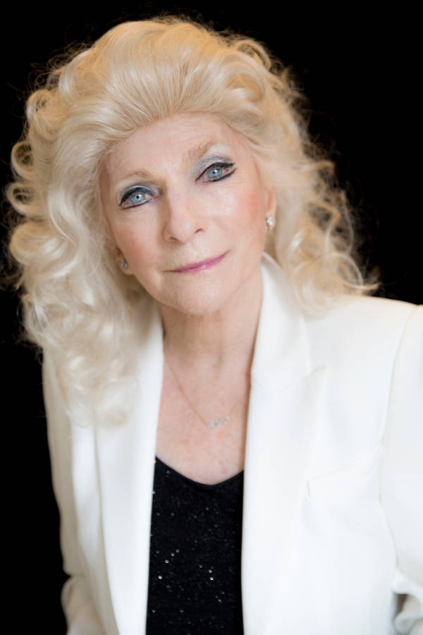 American Singer Judy Collins Closeup Portrait Wallpaper