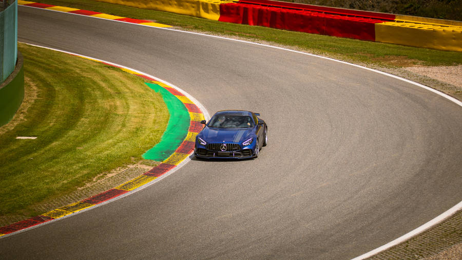 Amg Gtr Race Track Wallpaper