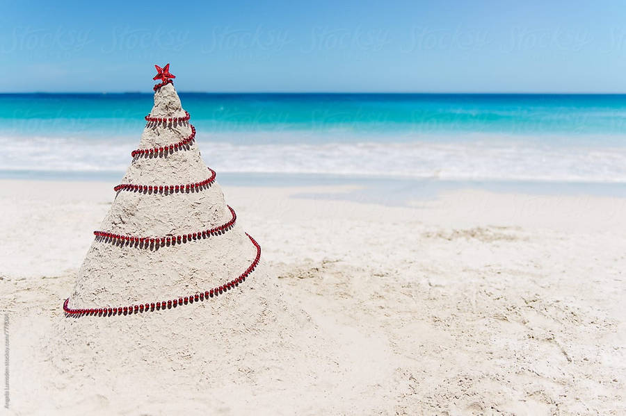 An Unforgettable Australian Christmas In The Sand Wallpaper