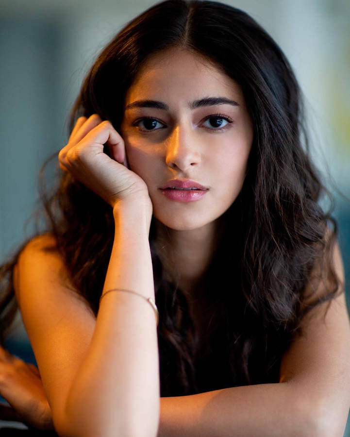 Ananya Pandey Gaze Wallpaper