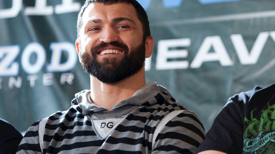 Andrei Arlovski Belarusian-american Mixed Martial Artist Wallpaper