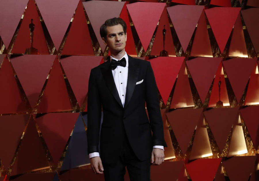 Andrew Garfield At Academy Awards Wallpaper