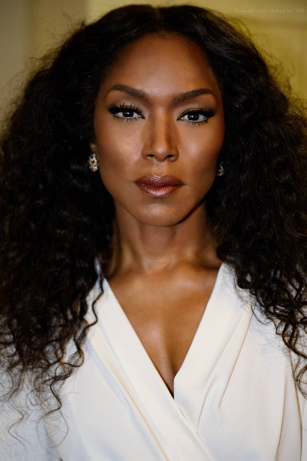 Angela Bassett Black Christian Actress Wallpaper